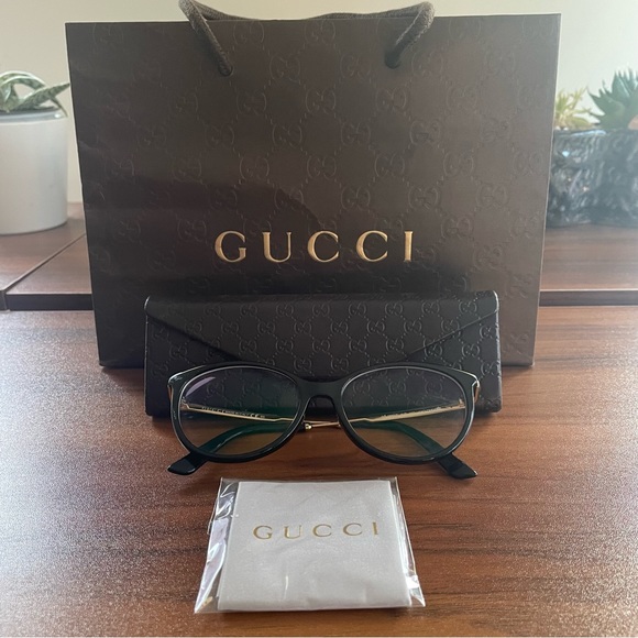 Gucci Accessories - New as✨Authentic Gucci spectacles with case, cloth bag - Made in Italy 💚❤️💚